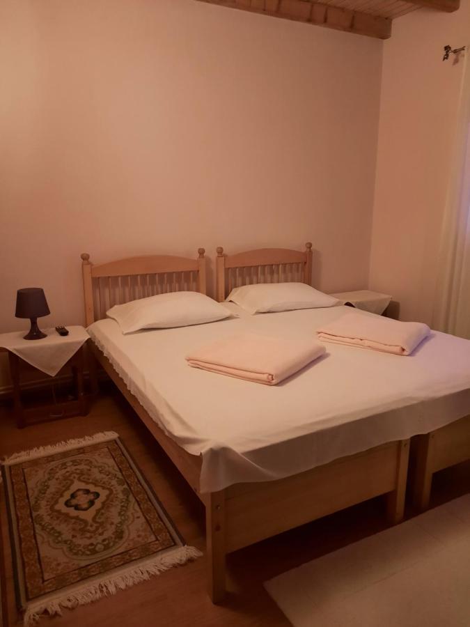 Pensiunea Valea Badilii Valea Iasului Esterno foto